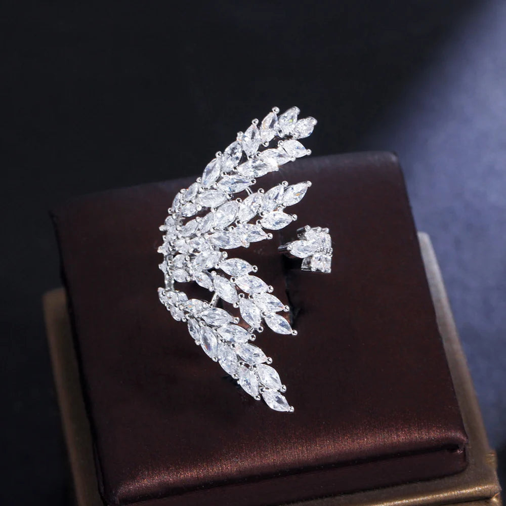 Serena Leaf Crystal Ring