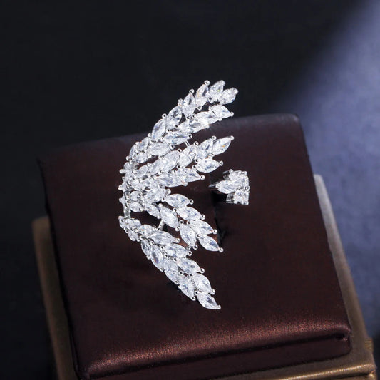 Serena Leaf Crystal Ring