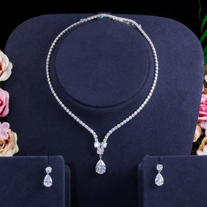 Rosée Waterdrop Crystal Pendant Set