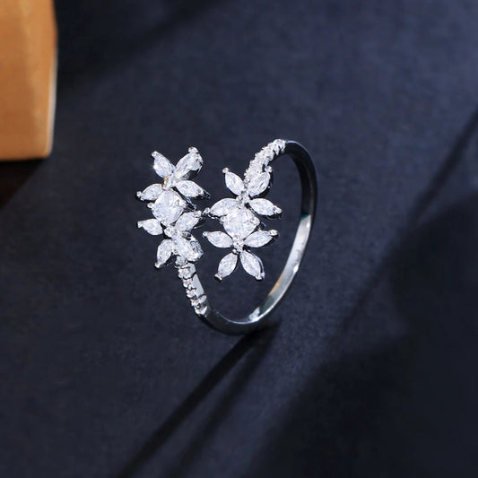 Lumière Flower Crystal Ring