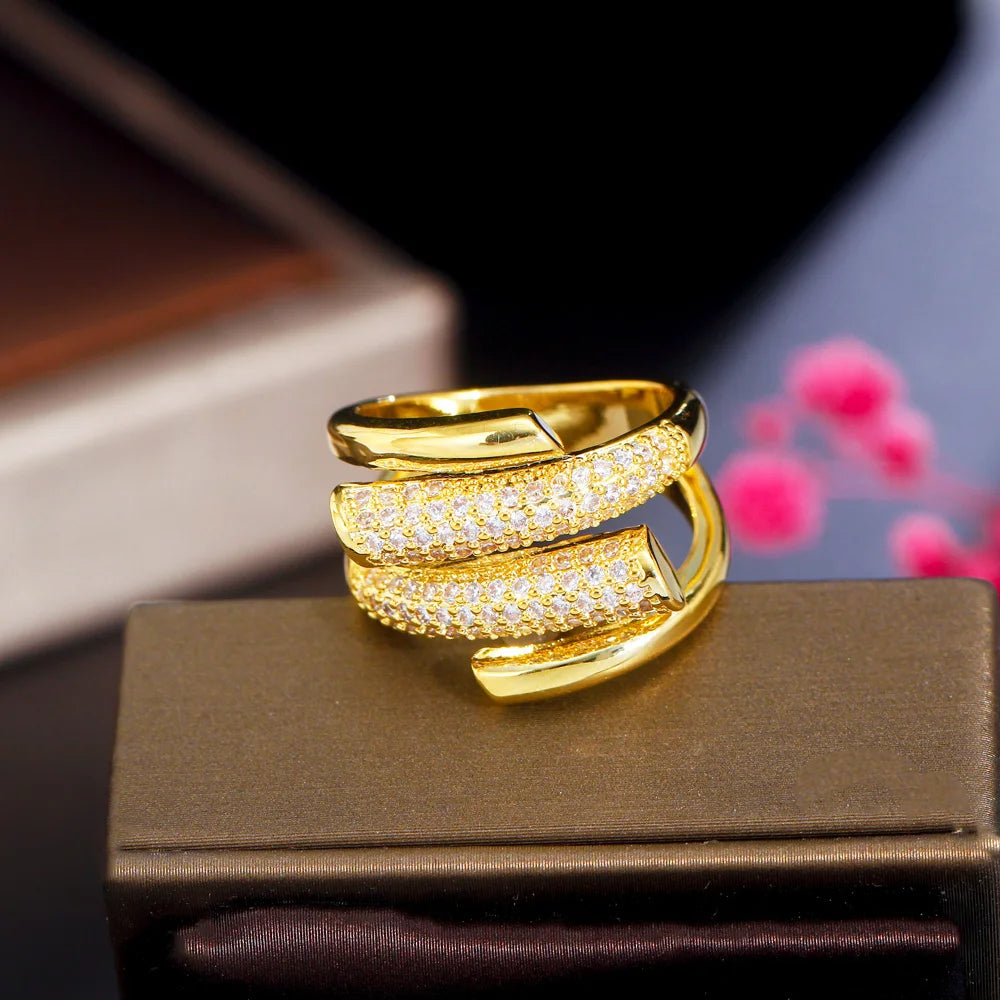 Éclat Irregular Crystal Ring