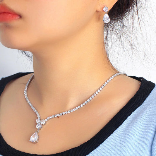 Rosée Waterdrop Crystal Pendant Set
