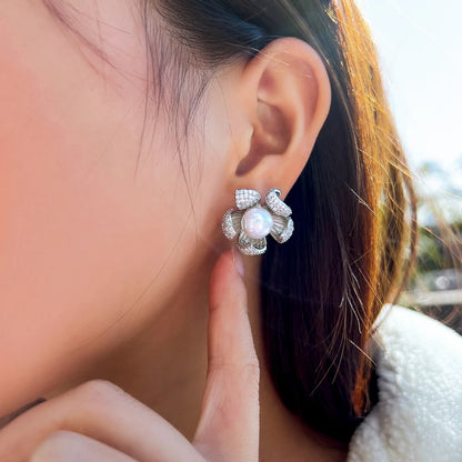 Perla Round Crystal Stud Earrings