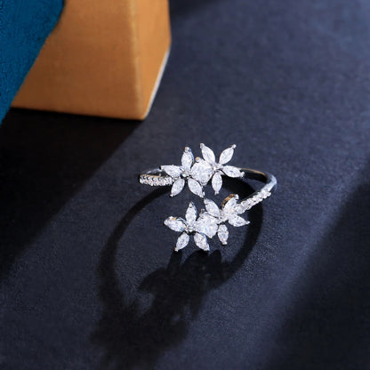 Lumière Flower Crystal Ring