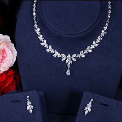 Verena Leaf Crystal Jewelry Set