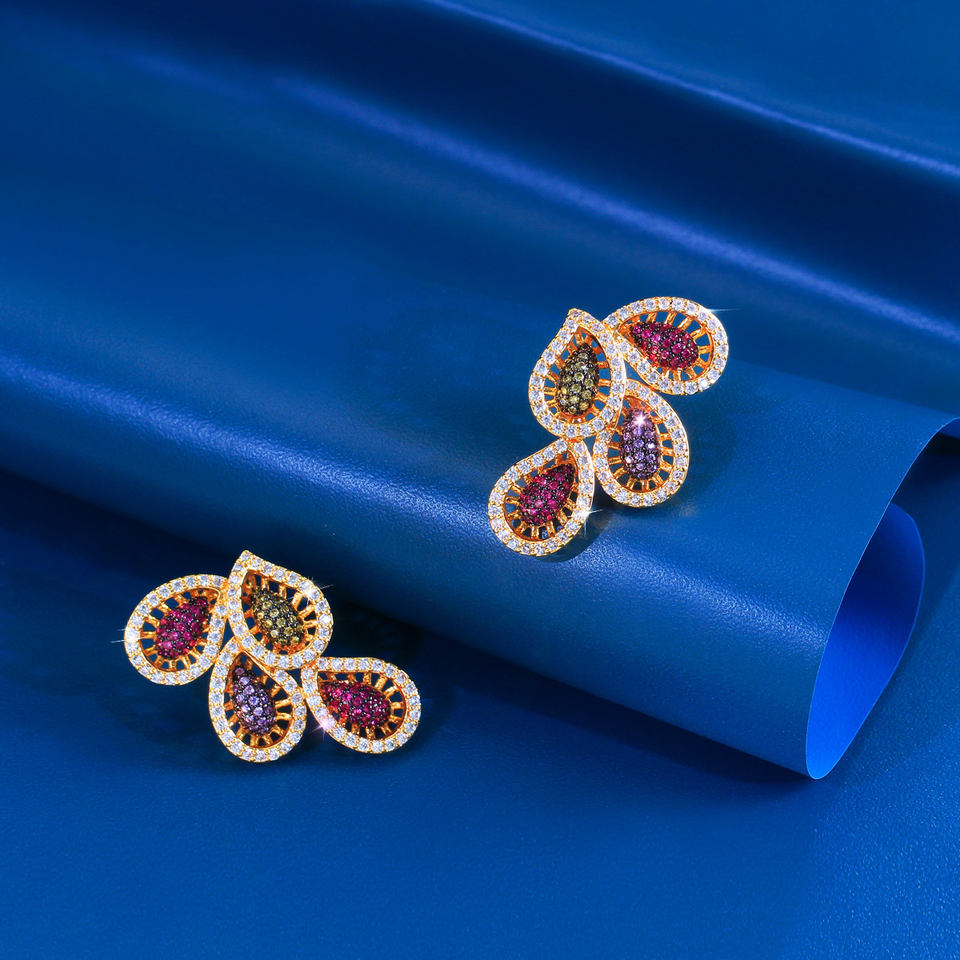 Aurelia Gold Leaf Drop Earrings