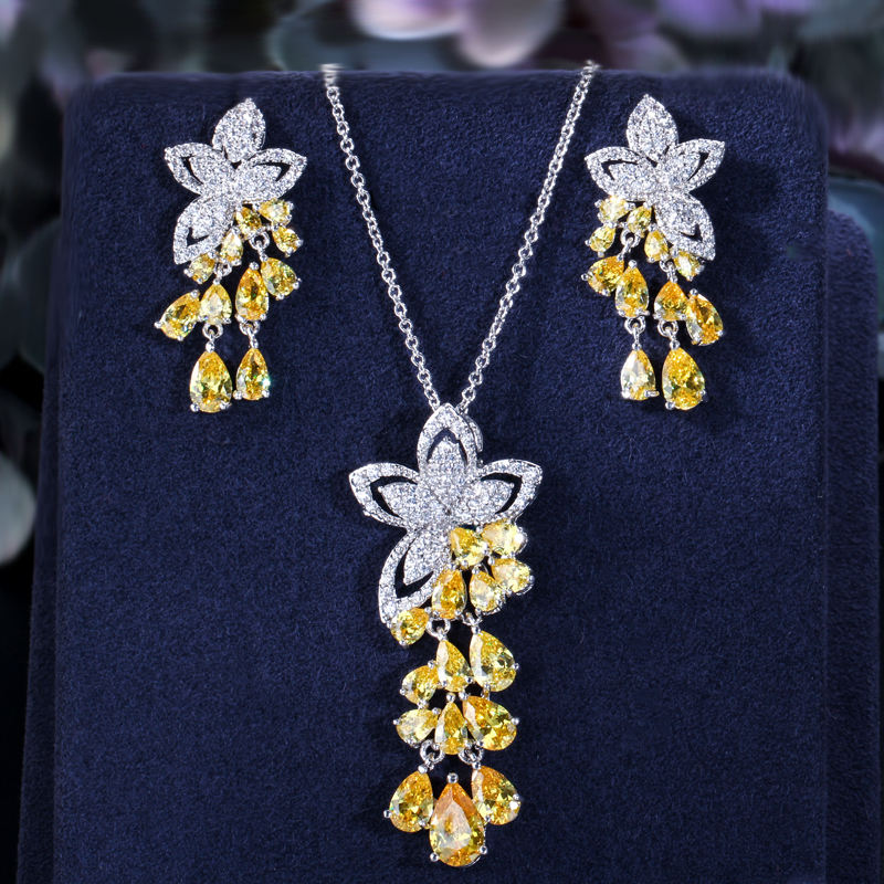 Geometric Flower Tassel Necklace & Earrings Set